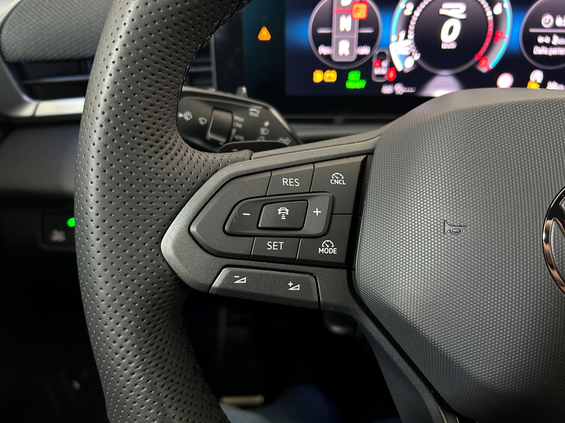 T-Roc R-Line 150cv dsg - Autoviemme