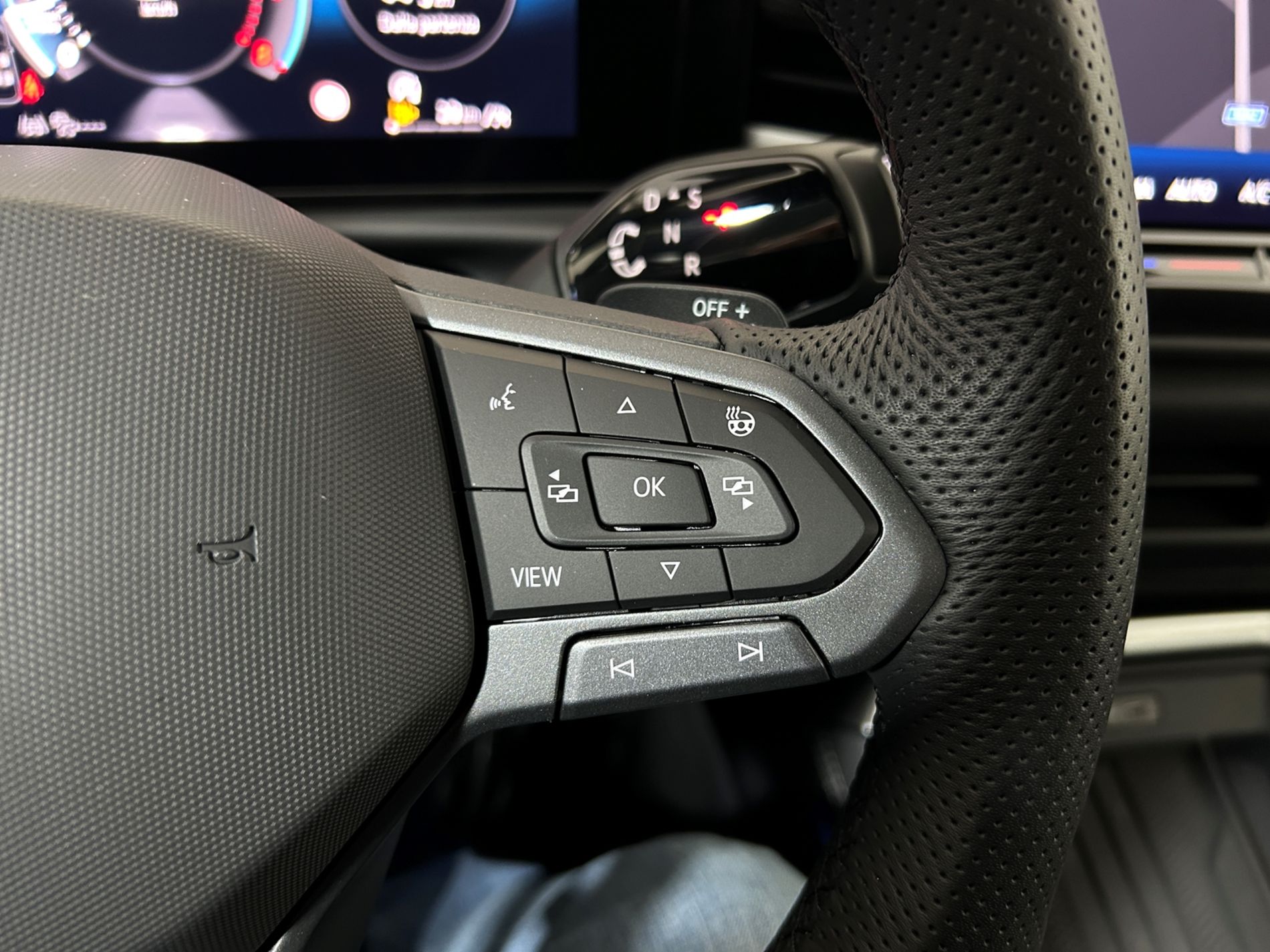 T-Roc R-Line 150cv dsg - Autoviemme