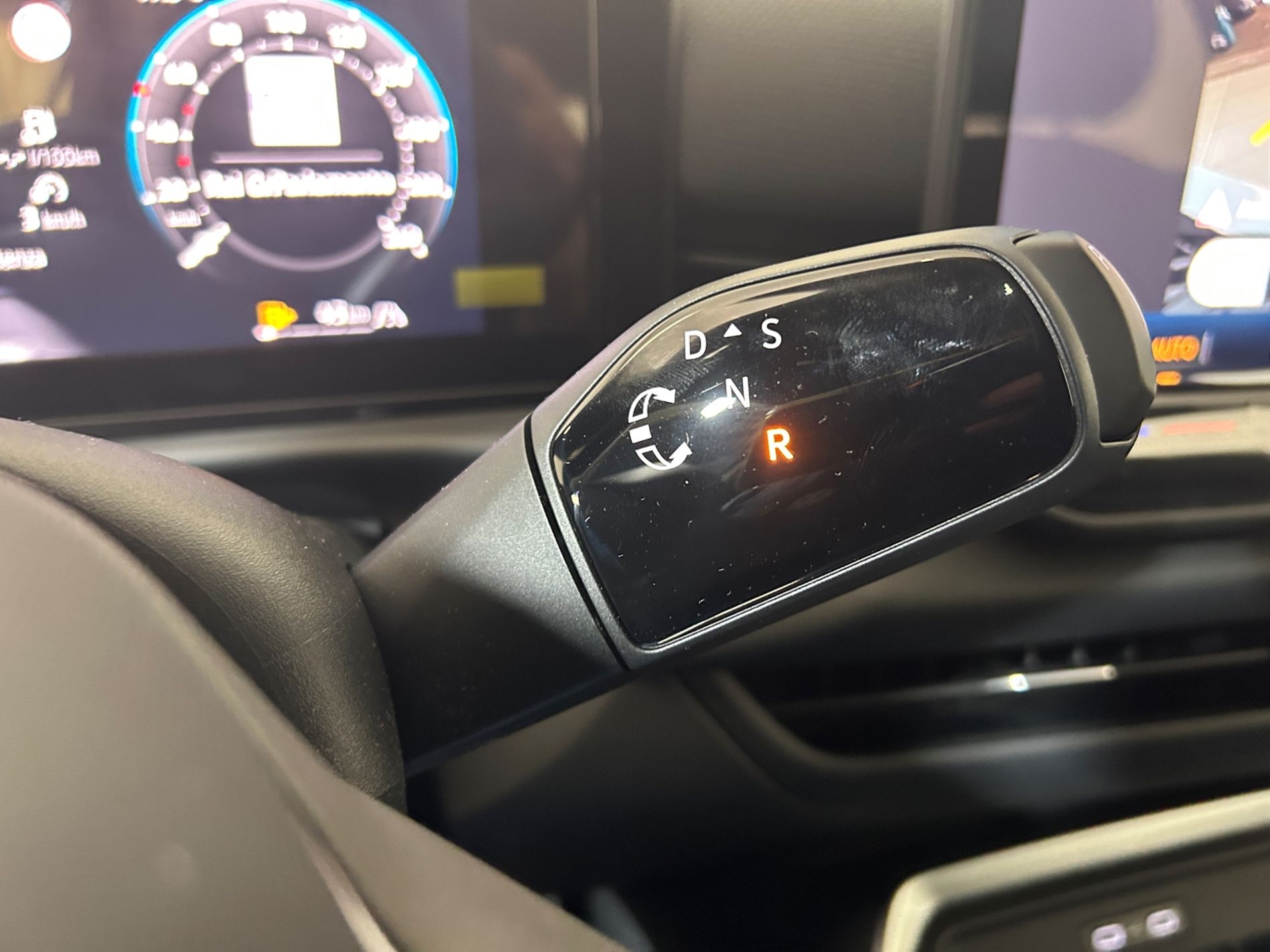 Volkswagen nuovo T-Roc Style 150 cv dsg - Autoviemme