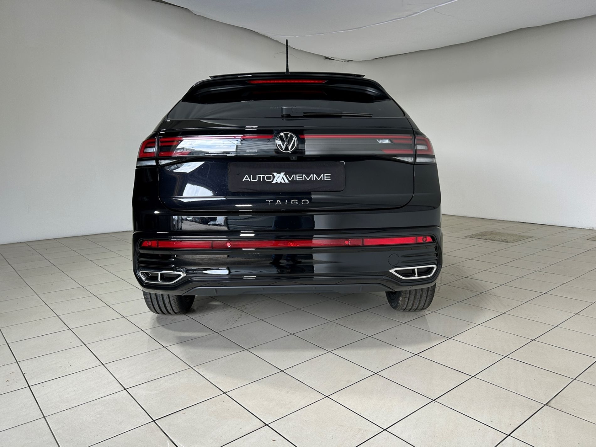 Volkswagen Taigo 1.0 tsi R-Line Plus 115 cv dsg tetto apribile e Fari Matrix - Autoviemme