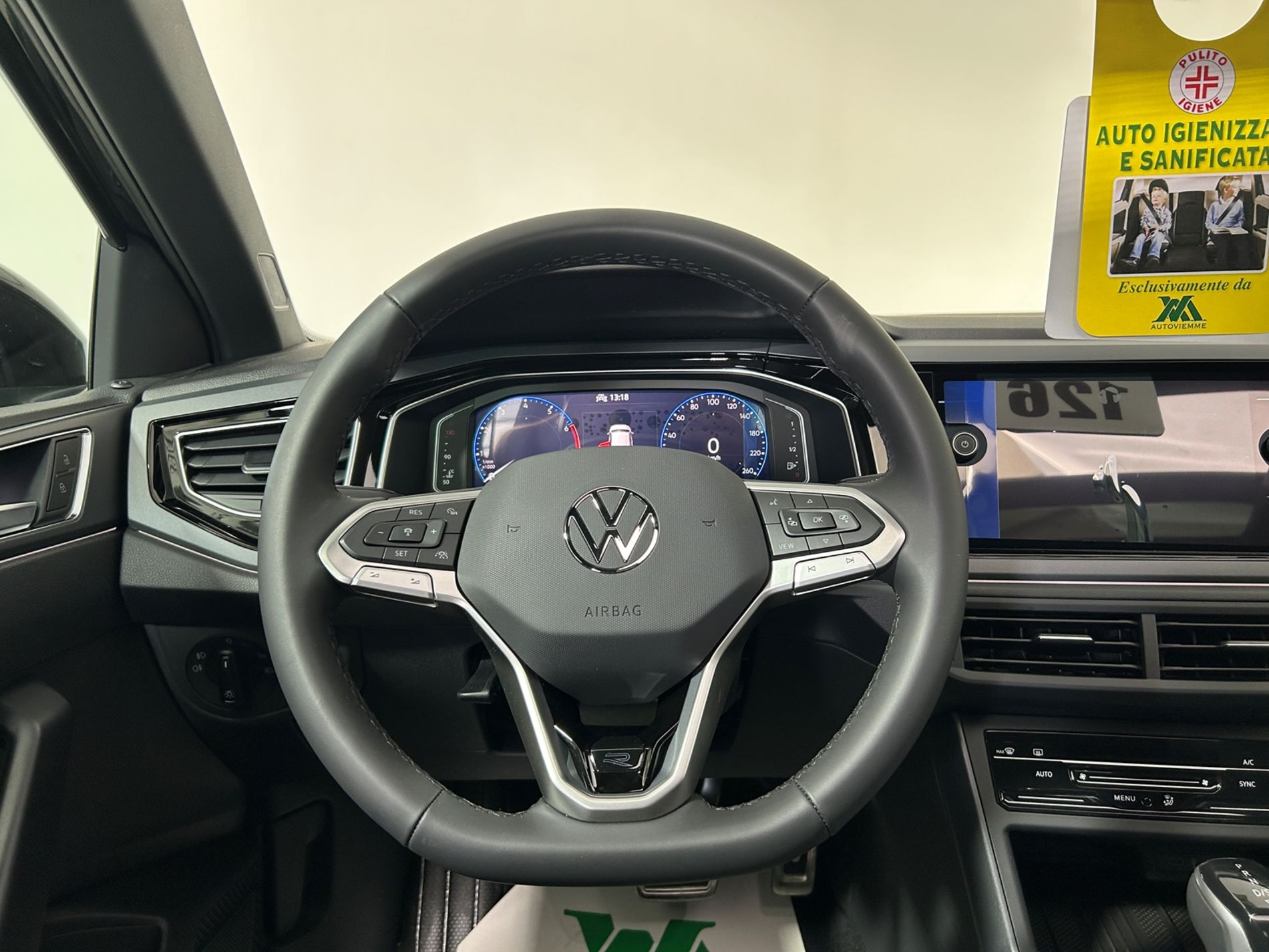 Volkswagen Taigo 1.0 tsi R-Line Plus 115 cv dsg tetto apribile e Fari Matrix - Autoviemme