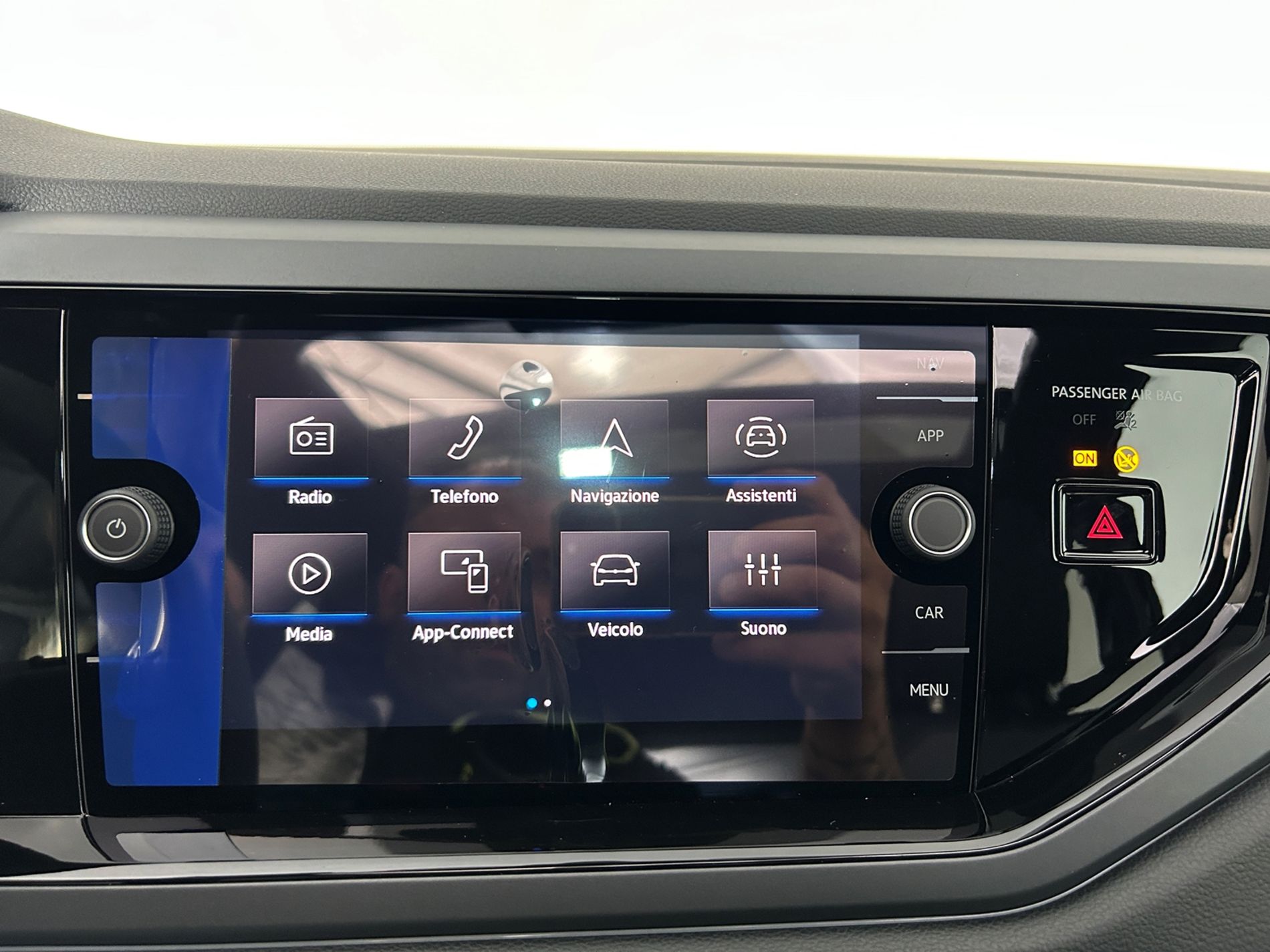 Volkswagen Taigo 1.0 tsi R-Line Plus 115 cv dsg tetto apribile e Fari Matrix - Autoviemme