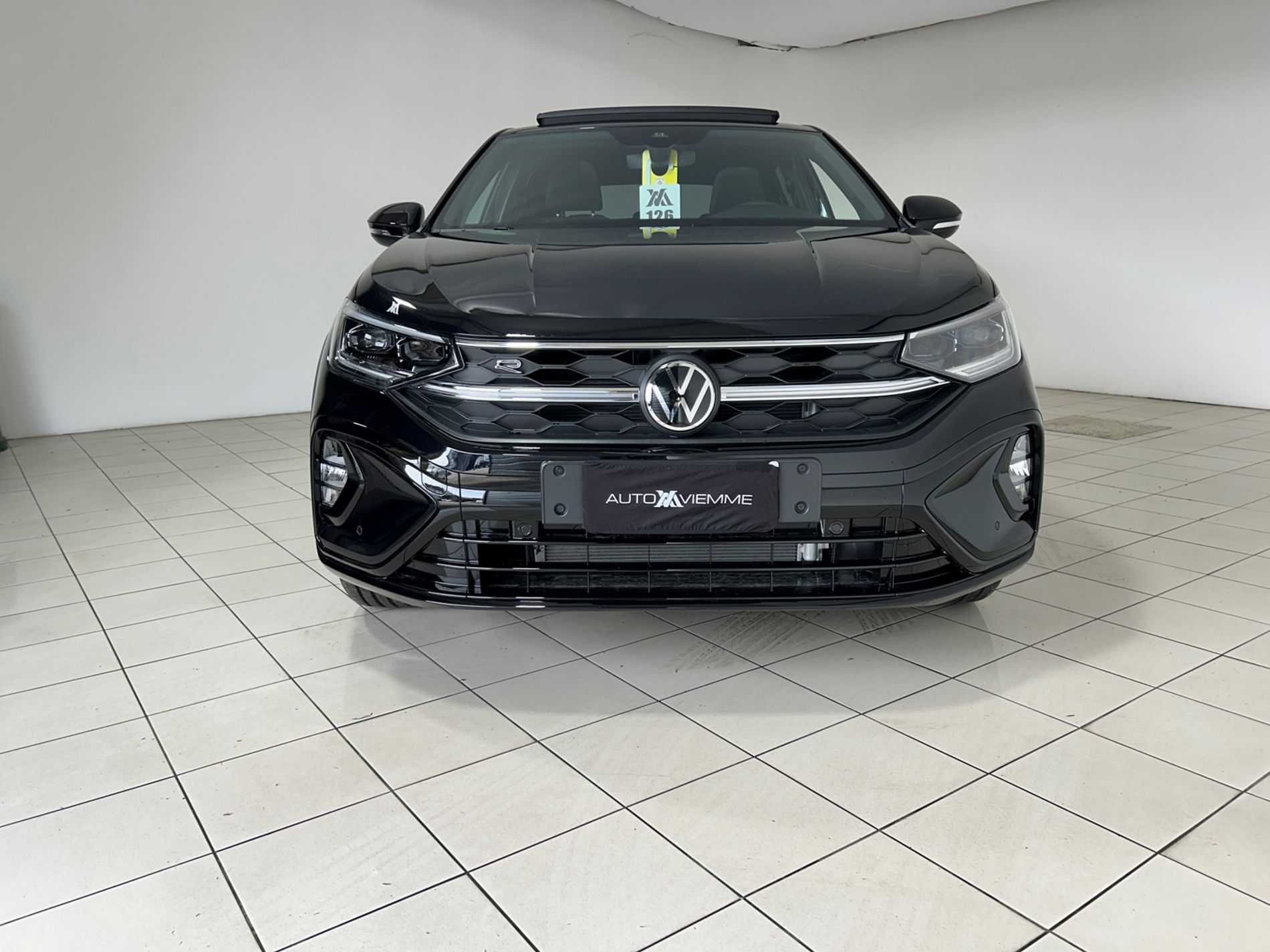 Volkswagen Taigo 1.0 tsi R-Line Plus 115 cv dsg tetto apribile e Fari Matrix - Autoviemme
