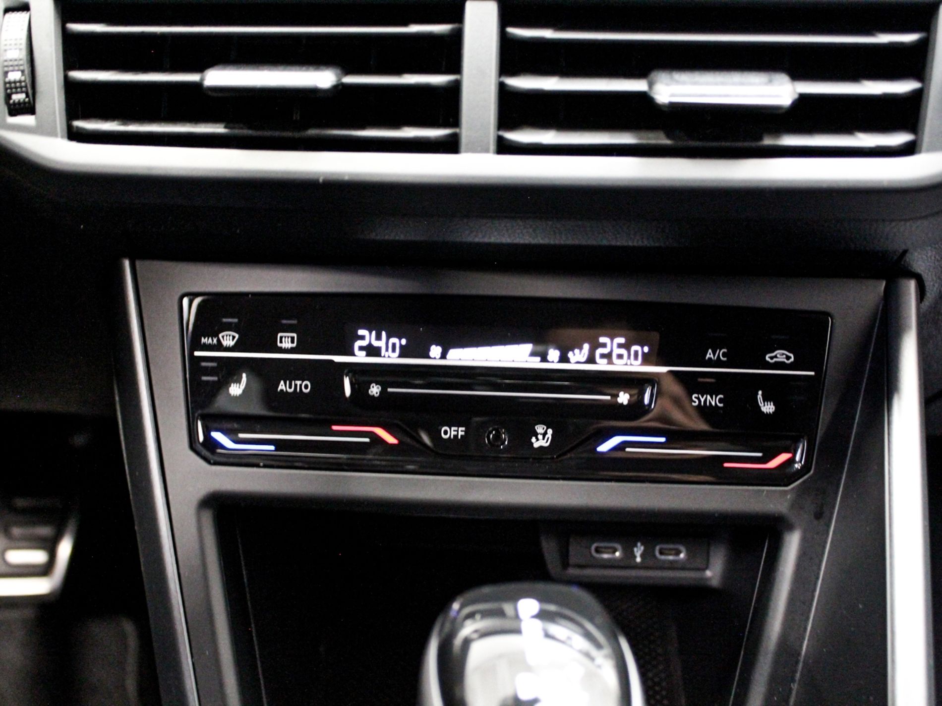 Taigo 1.5 tsi R-Line 150cv dsg - Autoviemme