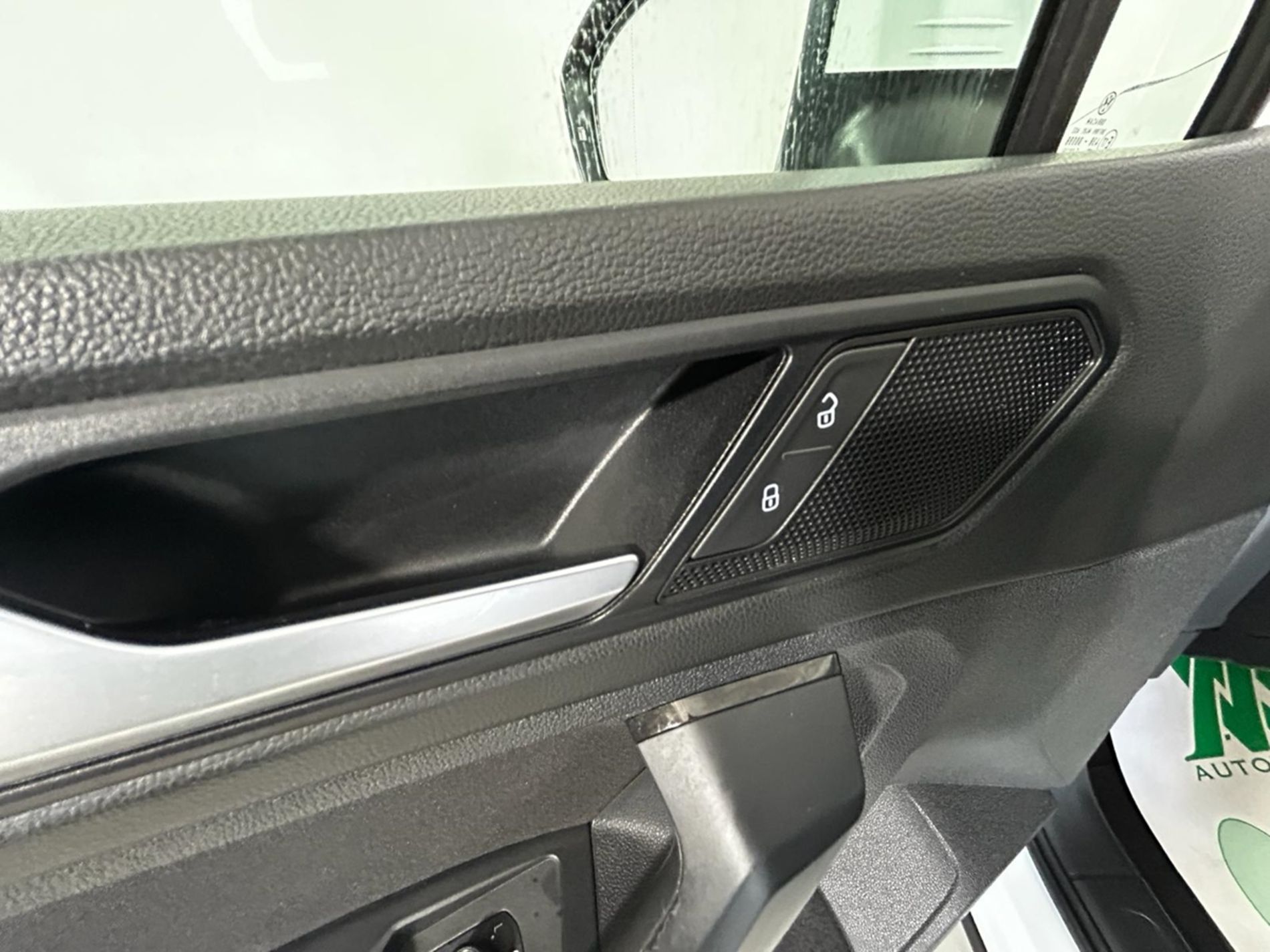 Tiguan 1.6 tdi Sport 115cv - Autoviemme