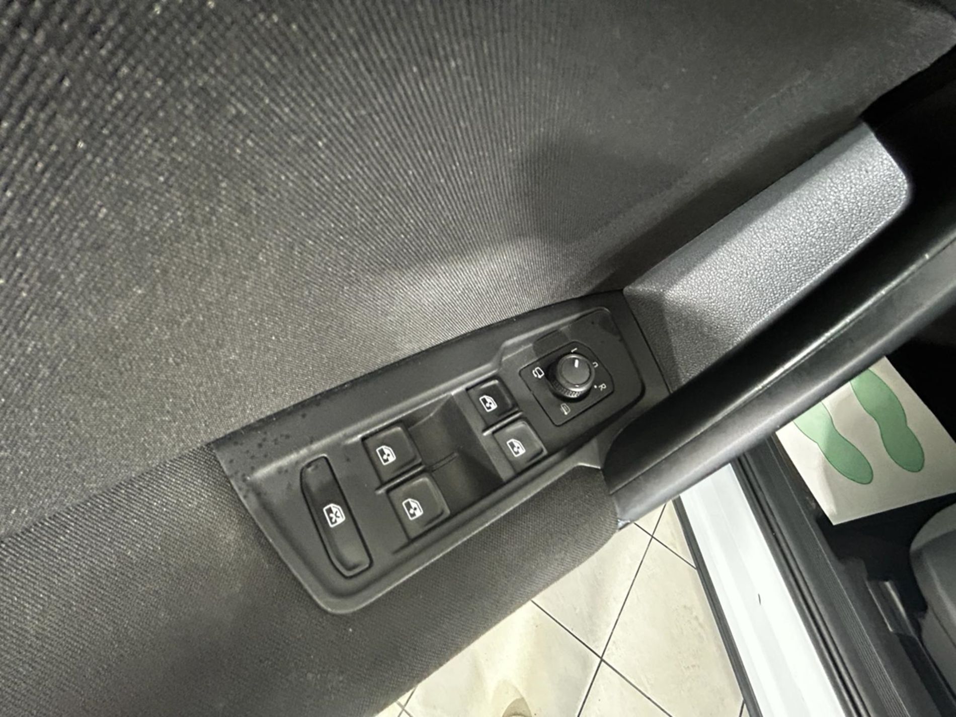 Tiguan 1.6 tdi Sport 115cv - Autoviemme