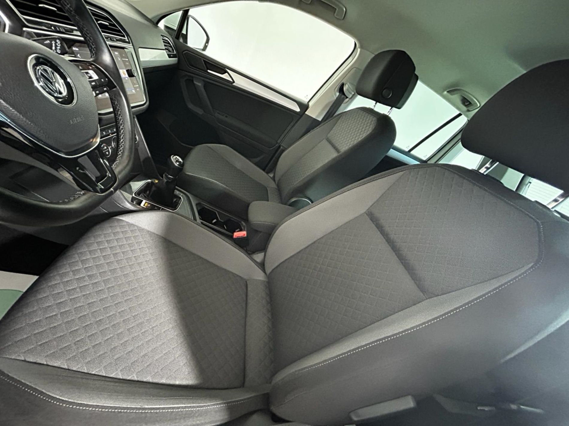 Tiguan 1.6 tdi Sport 115cv - Autoviemme