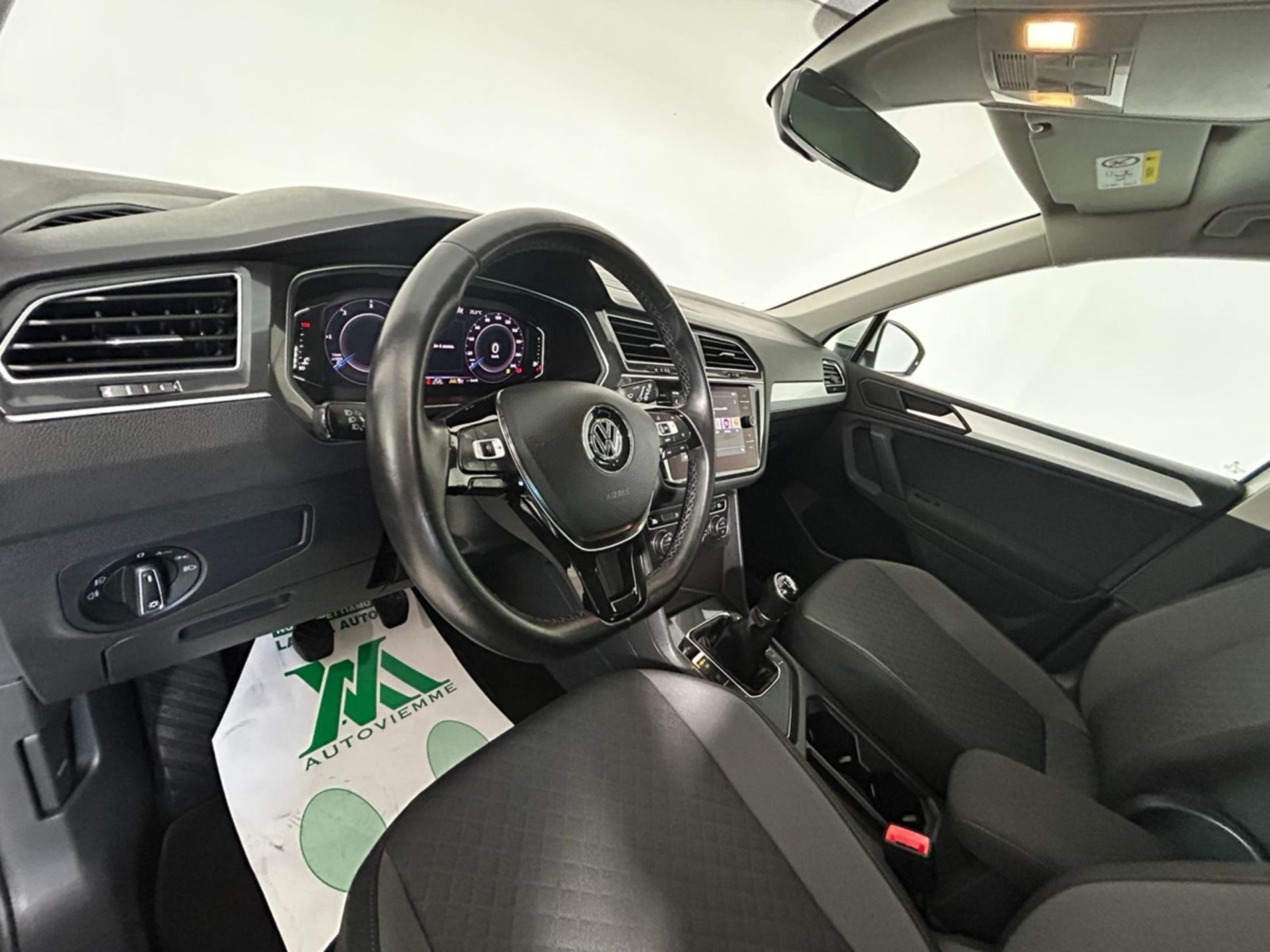 Tiguan 1.6 tdi Sport 115cv - Autoviemme