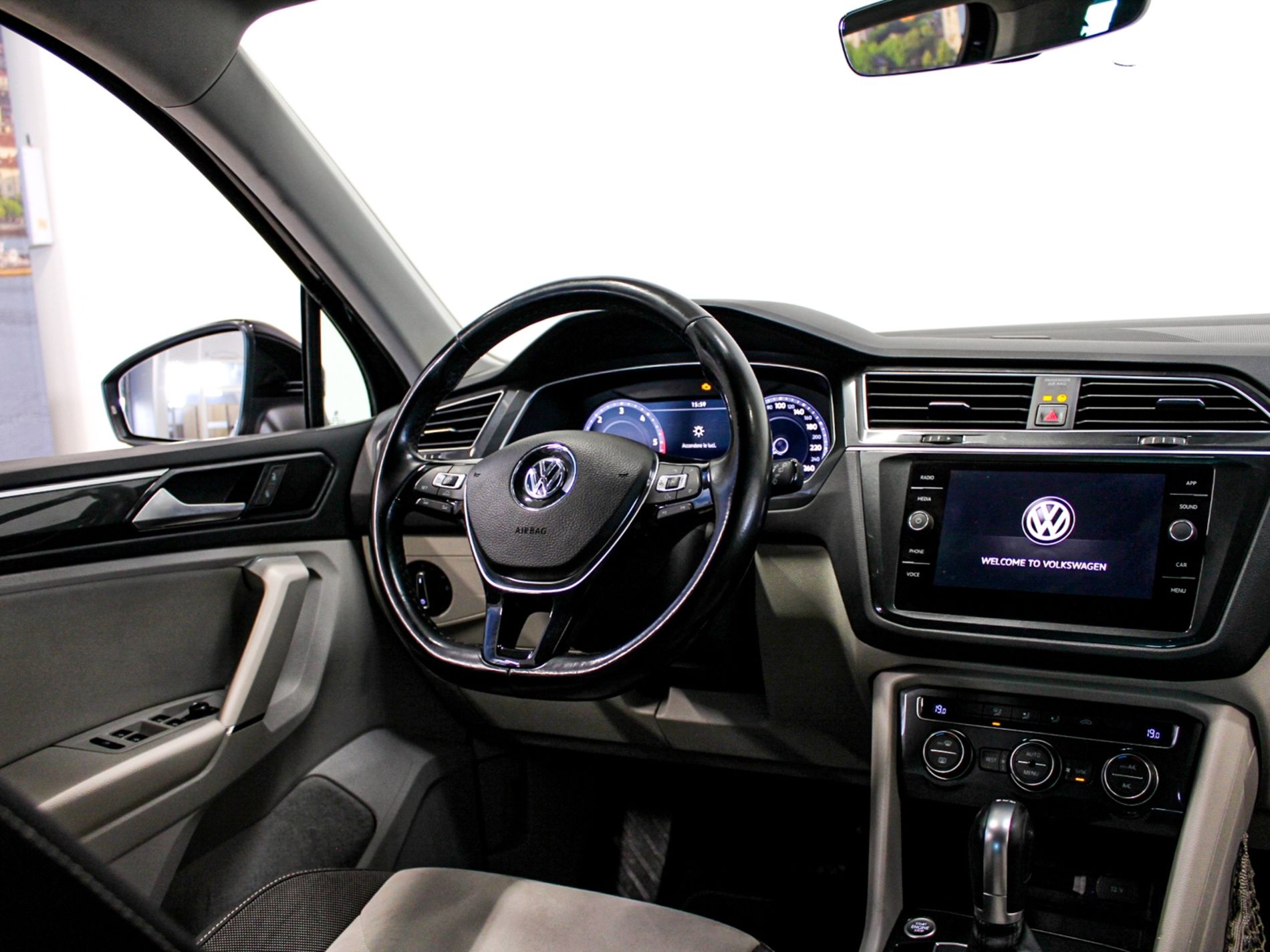 Volkswagen Tiguan 2.0 tdi R-Line 150cv dsg   - Autoviemme