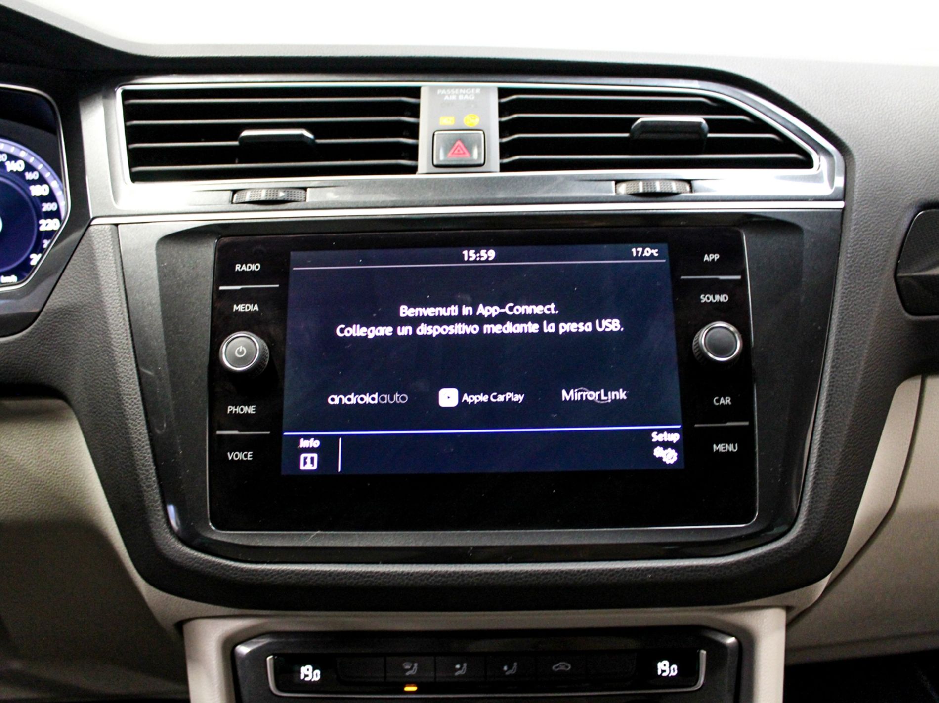 Volkswagen Tiguan 2.0 tdi R-Line 150cv dsg   - Autoviemme