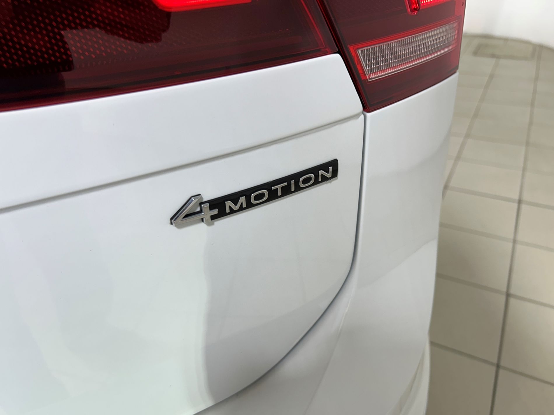 Tiguan R-Line 4motion 150cv dsg - Autoviemme