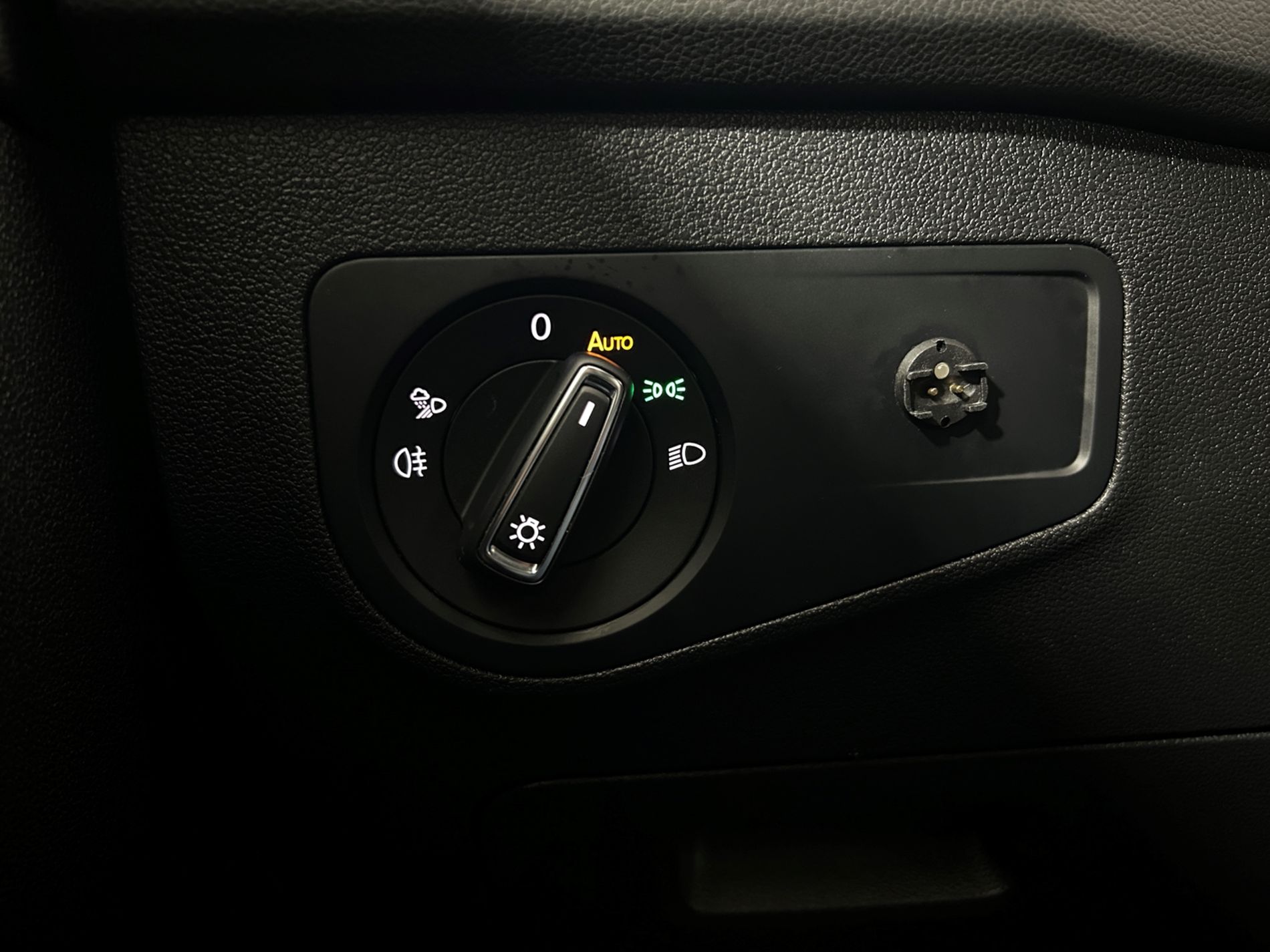 Tiguan 1.5 tsi R-Line dsg - Autoviemme