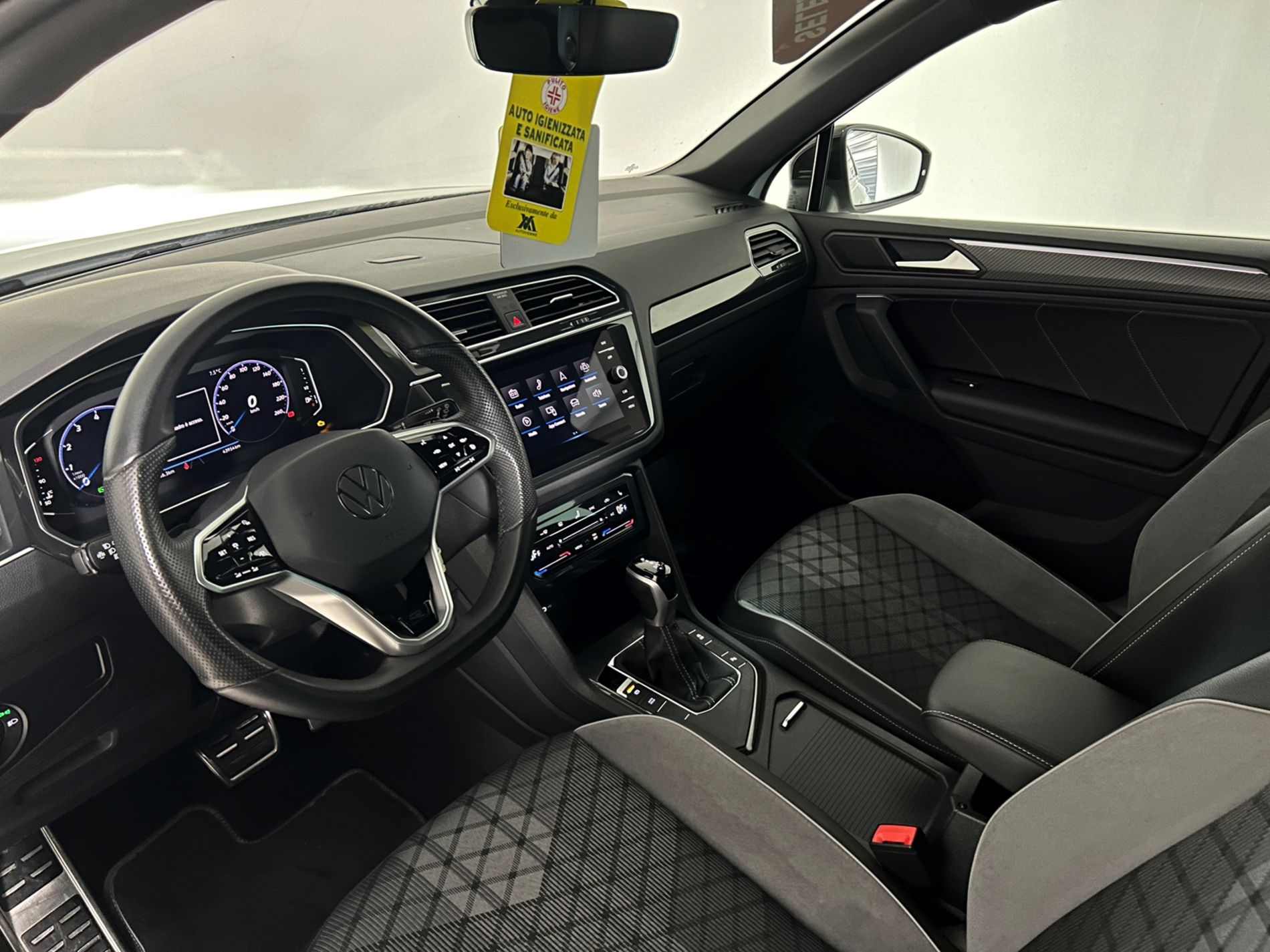 Tiguan R-Line DSG - Autoviemme