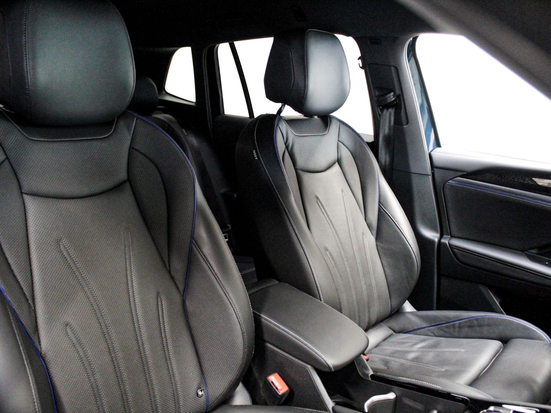 Tiguan 1.5 etsi R-Line 150cv dsg - Autoviemme