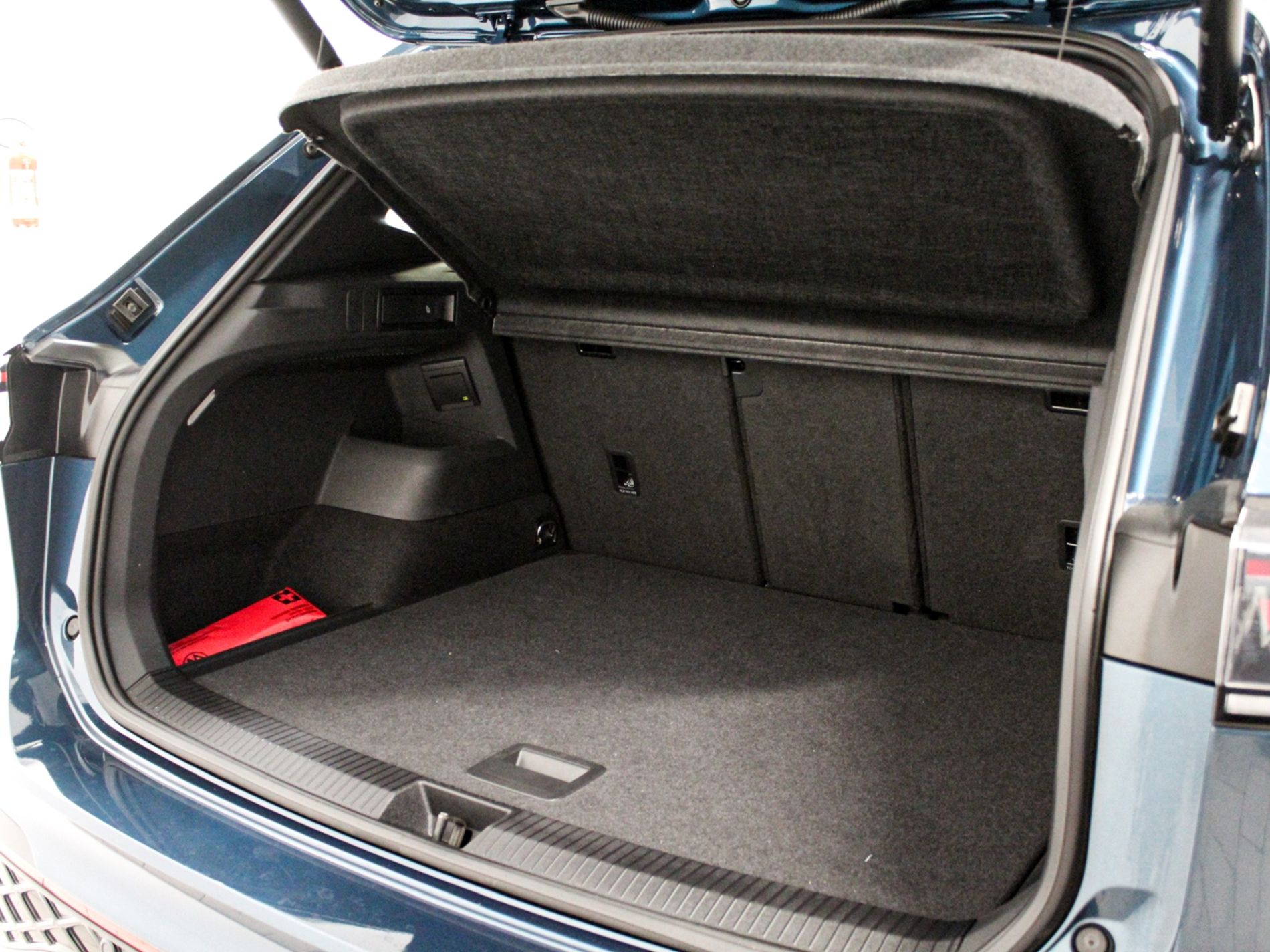 Tiguan 1.5 etsi R-Line 150cv dsg - Autoviemme