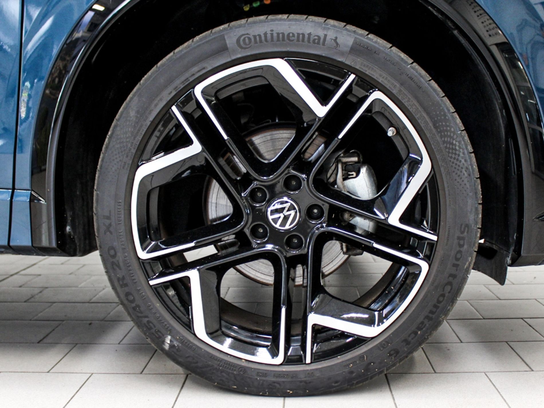 Tiguan 1.5 etsi R-Line 150cv dsg - Autoviemme