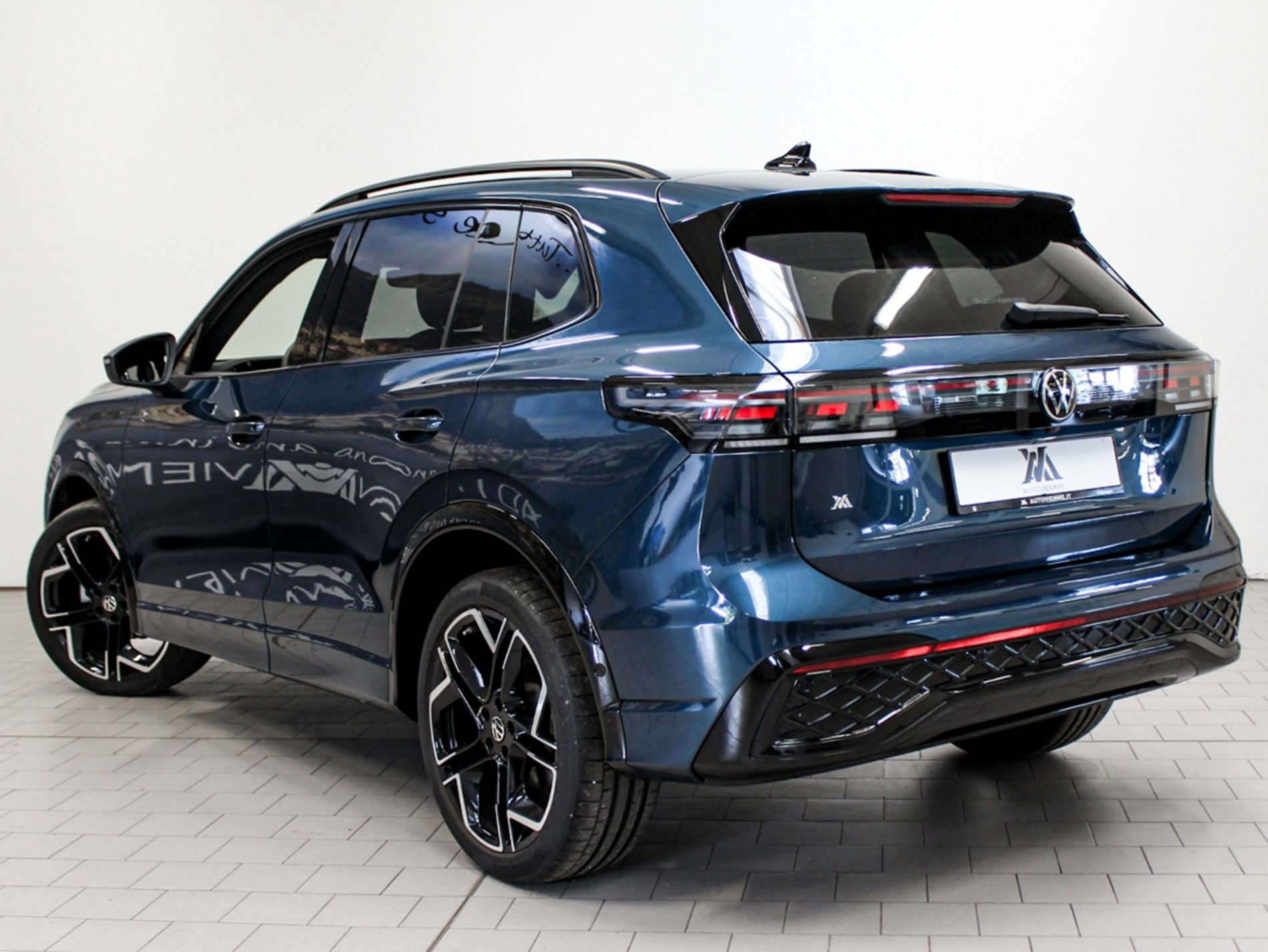 Tiguan 1.5 etsi R-Line 150cv dsg - Autoviemme