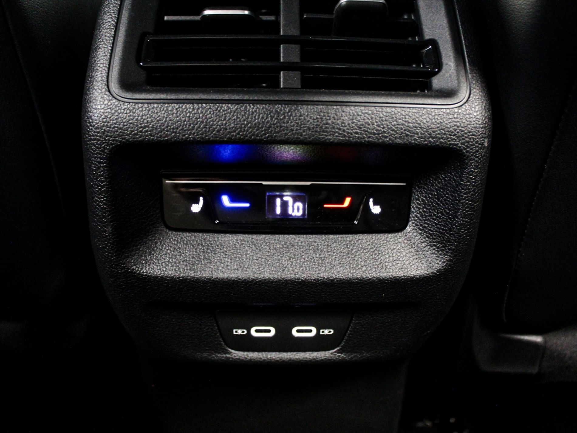 Tiguan 1.5 etsi R-Line 150cv dsg - Autoviemme