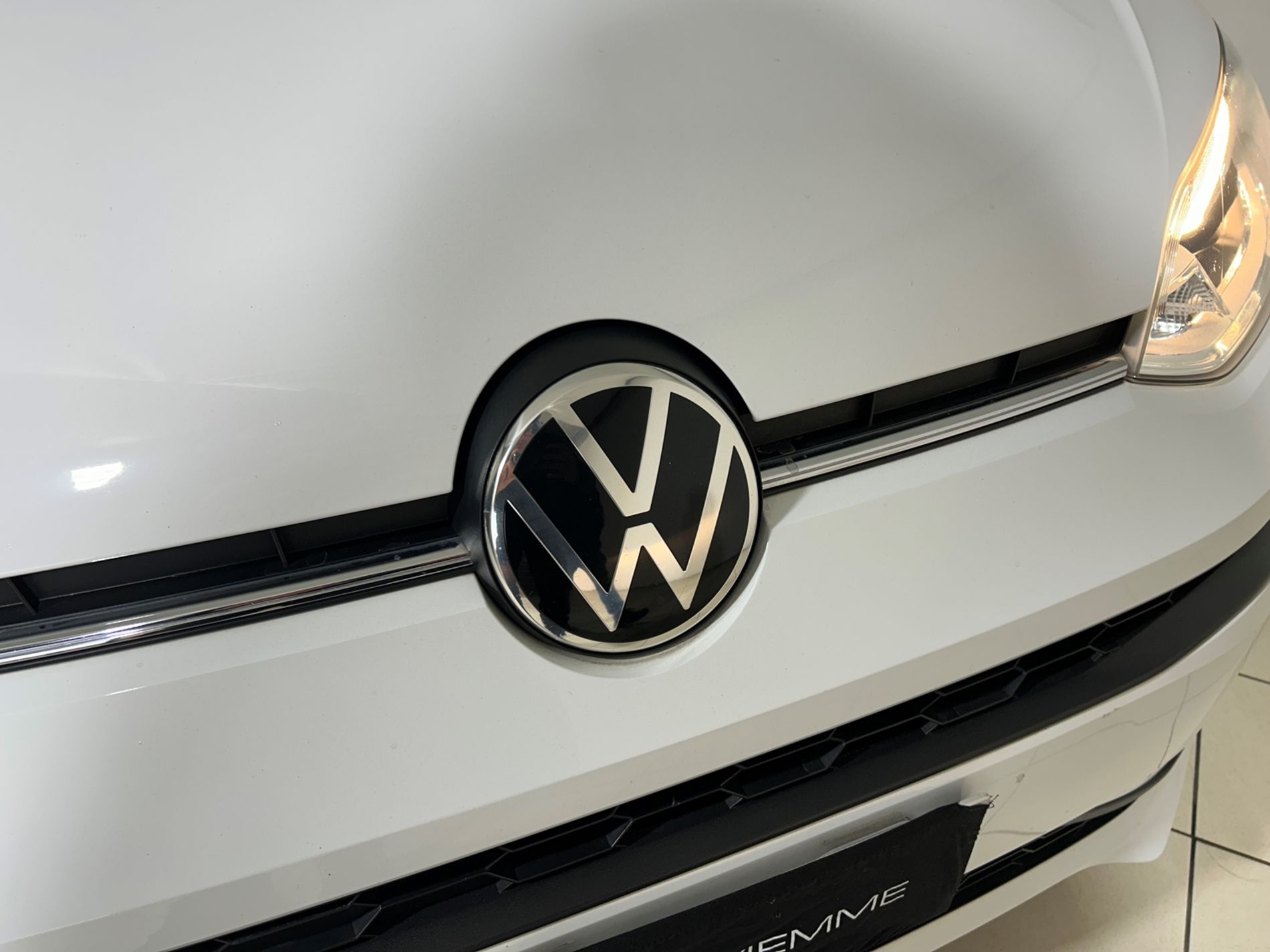 Volkswagen Up 1.0 60cv - Autoviemme